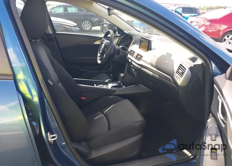 2018 Mazda Mazda3 Sport из США, поврежденный, VIN 3MZBN1U72JM216872